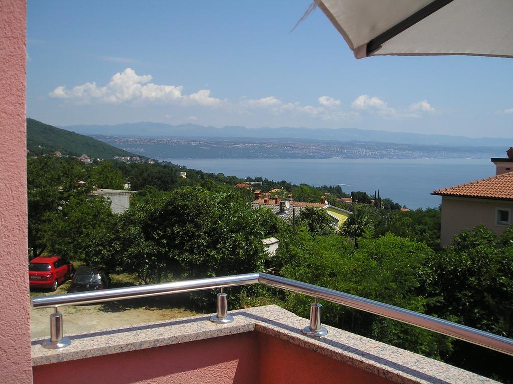 Apartments Eni Lovran Εξωτερικό φωτογραφία