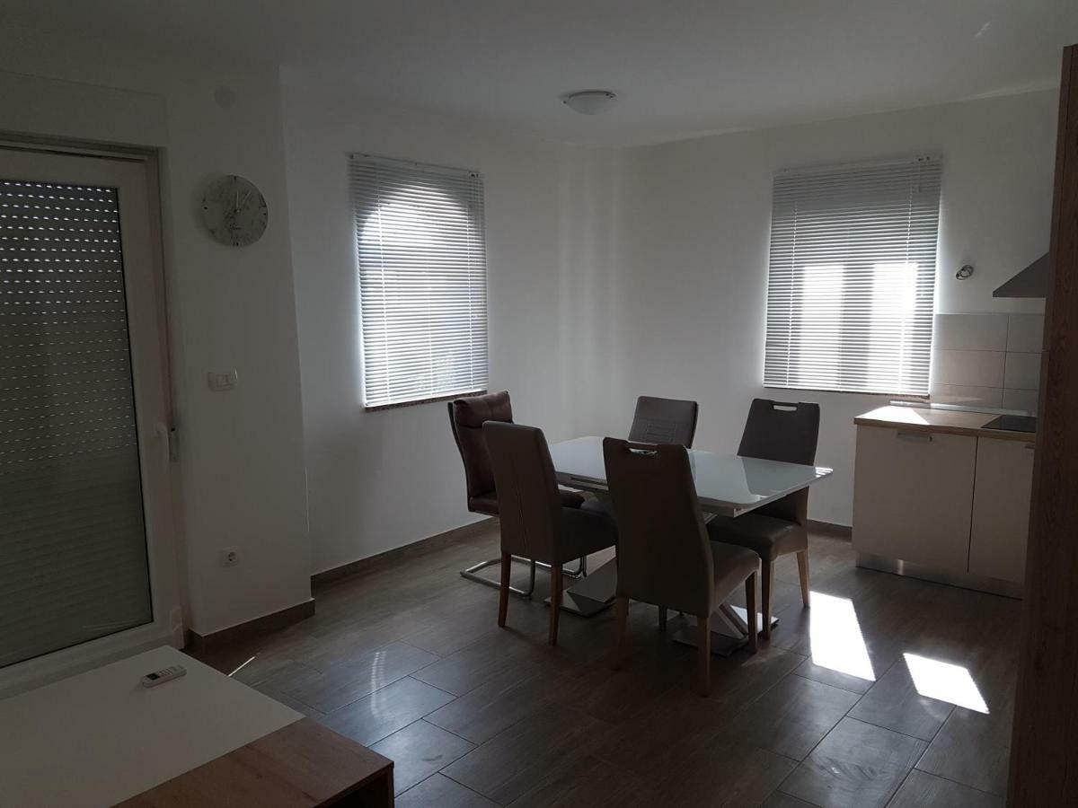Apartments Eni Lovran Εξωτερικό φωτογραφία