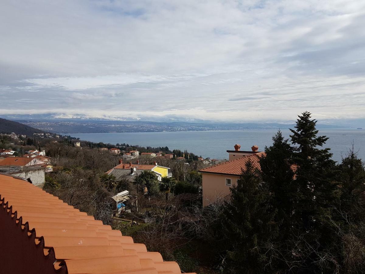 Apartments Eni Lovran Εξωτερικό φωτογραφία