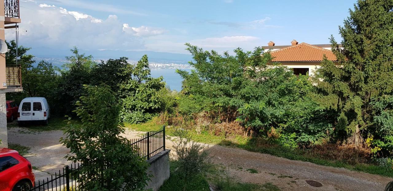 Apartments Eni Lovran Εξωτερικό φωτογραφία